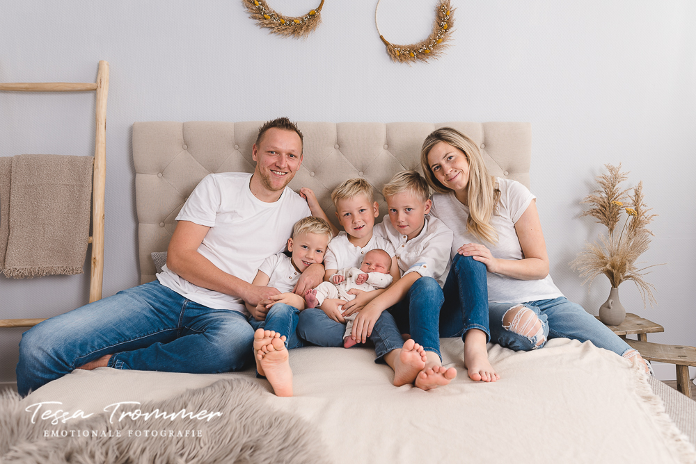 Tessa Trommer Fotografie Bad Berka Erfurt Familie Neugeborenenshooting natuerlich 1