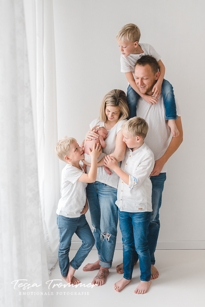 Tessa Trommer Fotografie Bad Berka Erfurt Weimar Neugeborenenshooting Mumof4 Family Geschwister