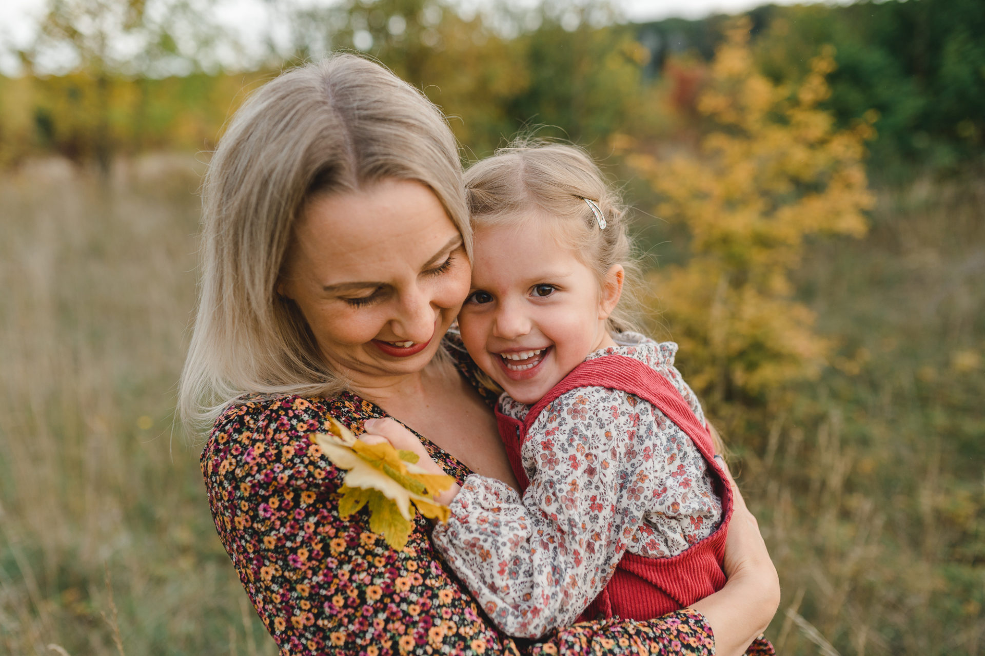 Tessa Trommer Fotografie Geschwister Kinderfotos Herbstshooting Familienfotografie Erfurt Mama