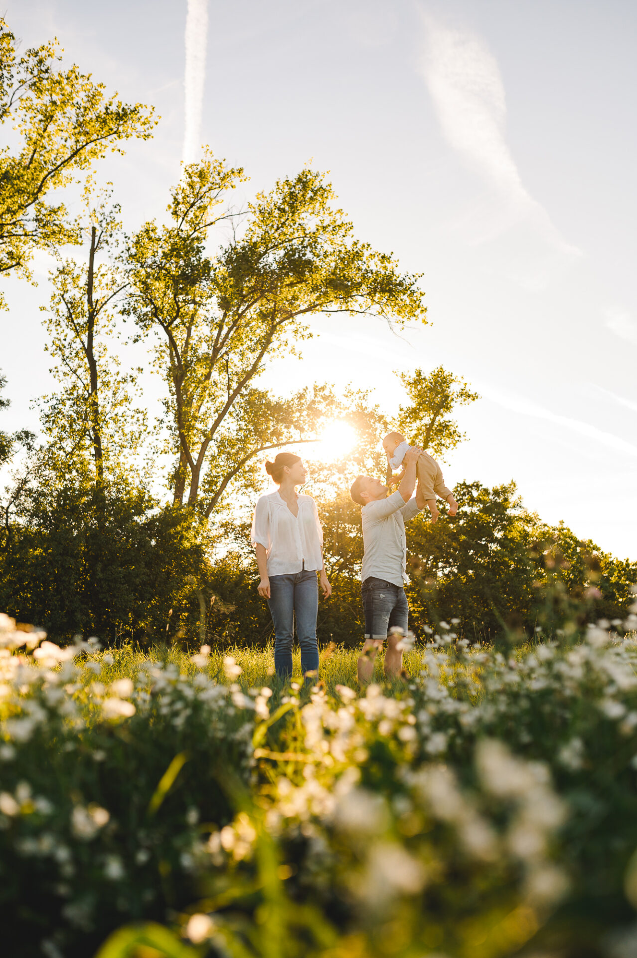 Tessa Trommer Fotografie Familienshooting September Wiese Spätsommer Erfurt Babyfotografie